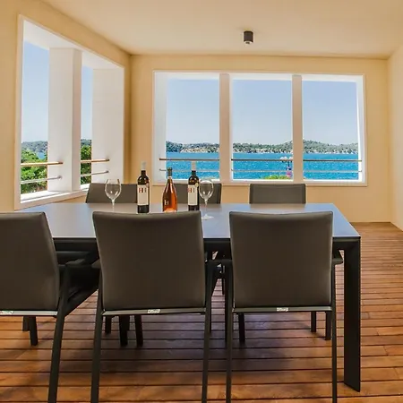 Armerun Residences Apartment