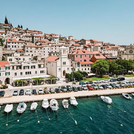 Apartment Armerun Residences Sibenik