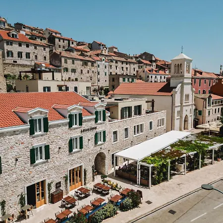 Apartment Armerun Residences Sibenik